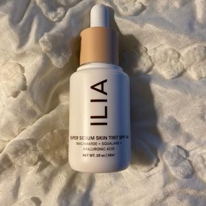 NWOT Ilia Super Serum Skin Tint SPF 40